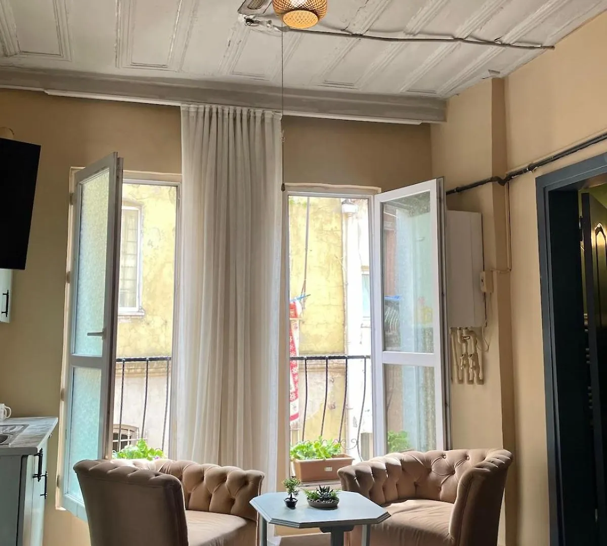 Authentic Flat Close To Istiklal Avenue Istanbul